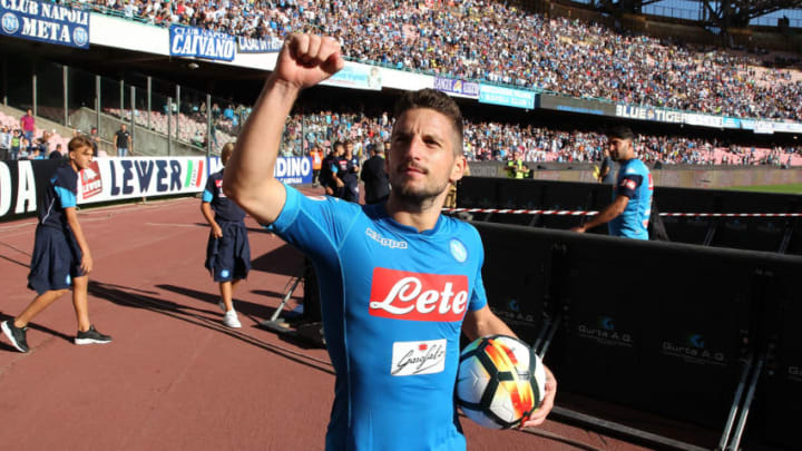 NAPLES, ITALY - SEPTEMBER 17: Dries Mertens of SSC Napoli in action during the Serie A match between SSC Napoli and Benevento Calcio at Stadio San Paolo on September 17, 2017 in Naples, Italy. (Photo by Francesco Pecoraro/Getty Images)