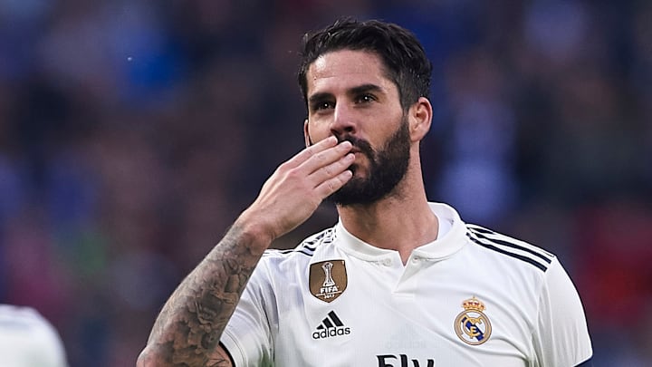 MADRID, SPAIN – DECEMBER 06: Isco Alarcon of Real Madrid celebrates after scoring his team’s sixth goal during the Spanish Copa del Rey second leg match between Real Madrid and UD Melilla at Santiago Bernabeu on December 06, 2018 in Madrid, Spain. (Photo by Quality Sport Images/Getty Images)