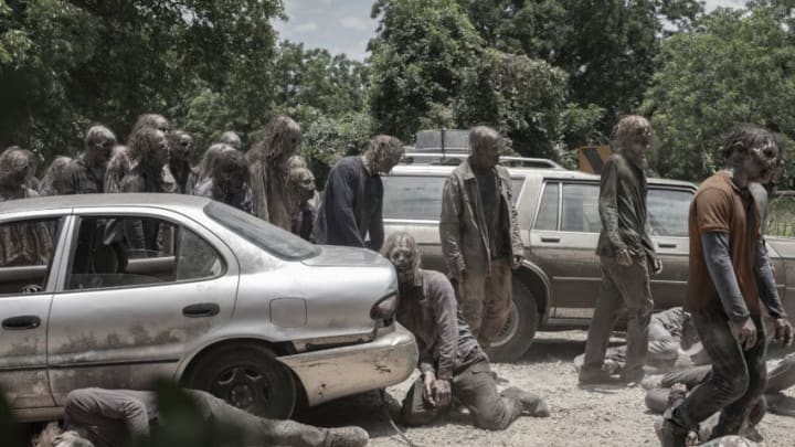 Fear the Walking Dead _ Season 5, Episode 15 - Photo Credit: Van Redin/AMC