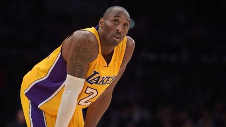 Dec 19, 2014; Los Angeles, CA, USA; Los Angeles Lakers guard Kobe Bryant (9) reacts against the Oklahoma City Thunder at Staples Center. The Thunder won 104-103. Mandatory Credit: Kirby Lee-USA TODAY Sports Dec 19, 2014; Los Angeles, CA, USA; Los Angeles Lakers guard Kobe Bryant (9) reacts against the Oklahoma City Thunder at Staples Center. The Thunder won 104-103. Mandatory Credit: Kirby Lee-USA TODAY Sports