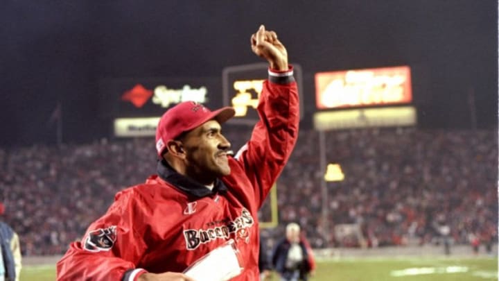 28 Dec 1997: Coach Tony Dungy of the Tampa Bay Buccaneers waves to the crowd during a game against the Detroit Lions at Houlihan''s Stadium in Tampa, Florida. The Buccaneers won the game 20-10. Mandatory Credit: Jamie Squire /Allsport