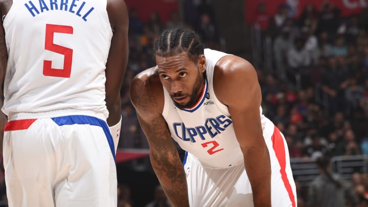 LOS ANGELES, CA – NOVEMBER 11: Kawhi Leonard #2 of the LA Clippers looks on during the game against the Toronto Raptors on November 11, 2019, at STAPLES Center in Los Angeles, California. (Photo by Adam Pantozzi/NBAE via Getty Images)