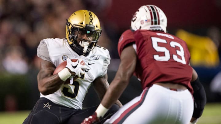 Linebacker Ernest Jones #53 of the South Carolina Gamecocks. (Photo by Michael Chang/Getty Images)