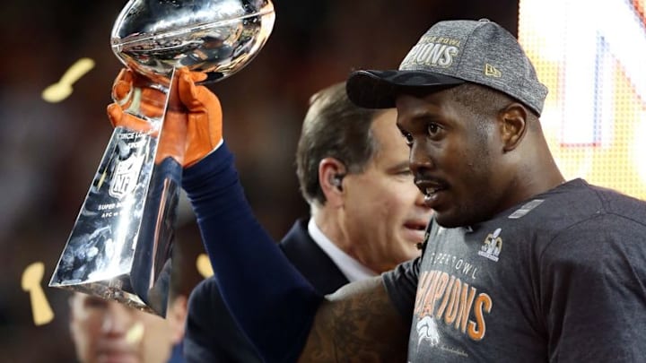 Feb 7, 2016; Santa Clara, CA, USA; Denver Broncos outside linebacker Von Miller (58) celebrates with the Vince Lombardi Trophy after being named the Super Bowl MVP after beating the Carolina Panthers in Super Bowl 50 at Levi