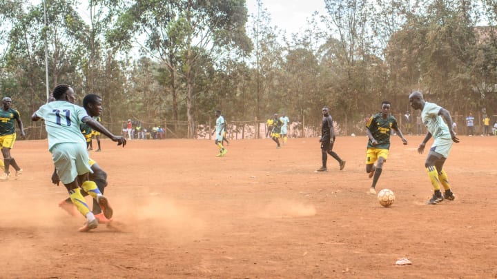 An ongoing match between Sakayonsa F.C and Kisumu Ndogo F.C at the interbase League in Kibera. Photo Credit: Gordwin Odhiambo