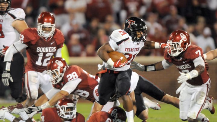 Running Back DeAndre Washington #21 of the Texas Tech Red Raiders  (Photo by Jackson Laizure/Getty Images)