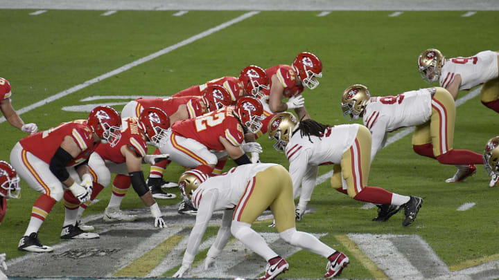 The Kansas City Chiefs offense lines up against the San Francisco 49ers defense in Super Bowl LIV (Photo by Focus on Sport/Getty Images) *** Local Caption ***