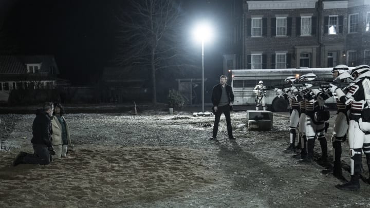 Michael Weaver as The Warden, Jeffrey Dean Morgan as Negan, Medina Senghore as Annie – The Walking Dead _ Season 11, Episode 22 – Photo Credit: Jace Downs/AMC