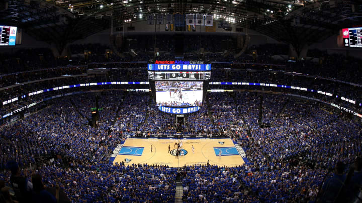 DALLAS, TX – JUNE 09: A general view of the opening tip-off between the Dallas Mavericks and the Miami Heat in Game Five of the 2011 NBA Finals at American Airlines Center on June 9, 2011 in Dallas, Texas. NOTE TO USER: User expressly acknowledges and agrees that, by downloading and/or using this Photograph, user is consenting to the terms and conditions of the Getty Images License Agreement. (Photo by Chris Chambers/Getty Images)