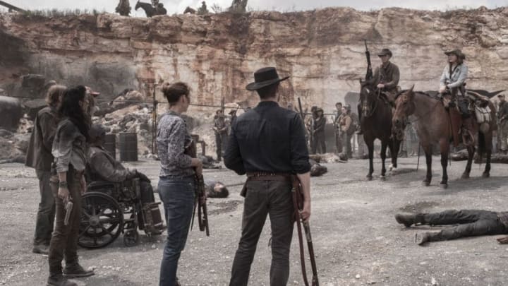 Colby Minifie as Virginia, Austin Amelio as Dwight, Danay Garcia as Luciana, Mo Collins as Sarah, Daryl "Chill" Mitchell as Wendell, Jenna Elfman as June, Garret Dillahunt as John Dorie - Fear the Walking Dead _ Season 5, Episode 13 - Photo Credit: Van Redin/AMC