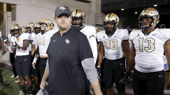 CINCINNATI, OH – OCTOBER 04: Head coach Josh Heupel of the Central Florida Knights prepares to take his team onto the field before the game against the Cincinnati Bearcats at Nippert Stadium on October 4, 2019 in Cincinnati, Ohio. (Photo by Joe Robbins/Getty Images)
