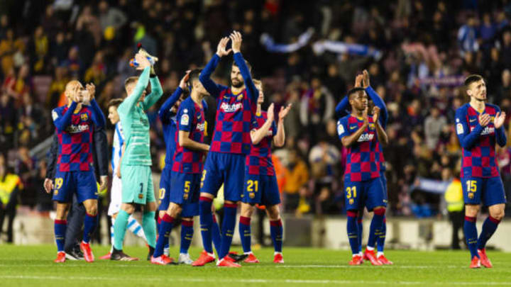 Barcelona players thank the fans.