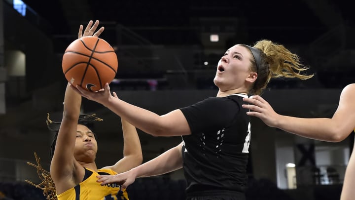 CHICAGO, IL – MARCH 04: Butler Bulldogs guard Kristen Spolyar (24) shoots the ball during the game against the Marquette Golden Eagles on on March 4, 2018 at the Wintrust Arena in Chicago, Illinois. (Photo by Quinn Harris/Icon Sportswire via Getty Images)