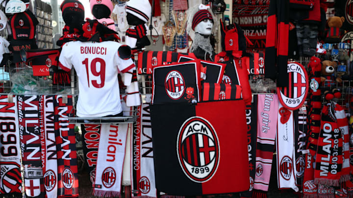 MILAN, ITALY - MARCH 08: General view os a mercandise stall outside before the UEFA Europa League Round of 16 match between AC Milan and Arsenal at the San Siro on March 8, 2018 in Milan, Italy. (Photo by Catherine Ivill/Getty Images)