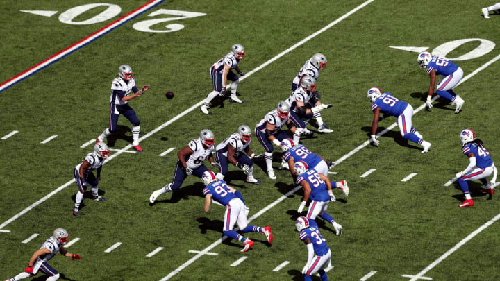 ORCHARD PARK, NEW YORK – SEPTEMBER 29: New England Patriots offense runs a play against the Buffalo Bills at New Era Field on September 29, 2019 in Orchard Park, New York. (Photo by Bryan M. Bennett/Getty Images)