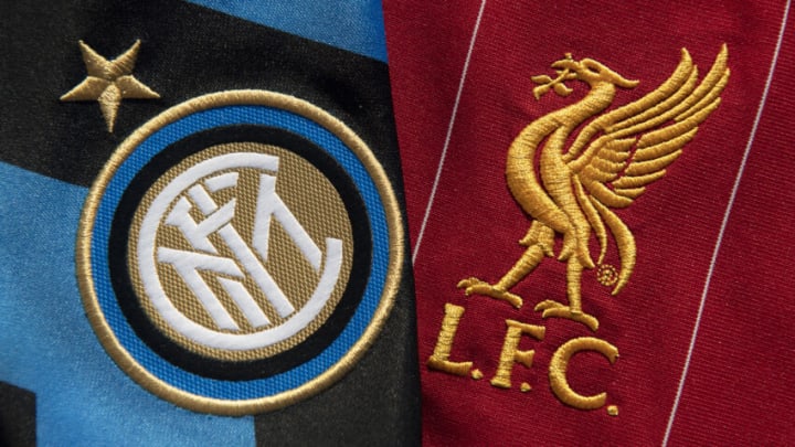 MANCHESTER, ENGLAND - FEBRUARY 01: The Inter Milan and Liverpool club badges on their shirts ahead of their UEFA Champions League Round of 16 first leg match on February 1, 2021 in Manchester, United Kingdom. (Photo by Visionhaus/Getty Images)