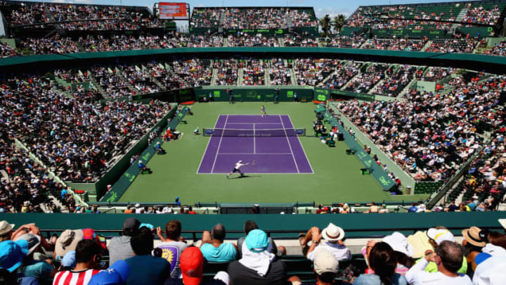 KEY BISCAYNE, FL - APRIL 03: A general view of stadium court showing Andy Murray of Great Britain against Tomas Berdych of the Czech Republic in their semi-final match during the Miami Open Presented by Itau at Crandon Park Tennis Center on April 3, 2015 in Key Biscayne, Florida. (Photo by Clive Brunskill/Getty Images)