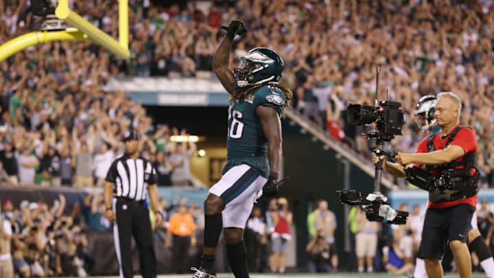 PHILADELPHIA, PA - SEPTEMBER 06: Jay Ajayi #26 of the Philadelphia Eagles celebrates rushing for a 1-yard touchdown during the third quarter against the Atlanta Falcons at Lincoln Financial Field on September 6, 2018 in Philadelphia, Pennsylvania. (Photo by Mitchell Leff/Getty Images)