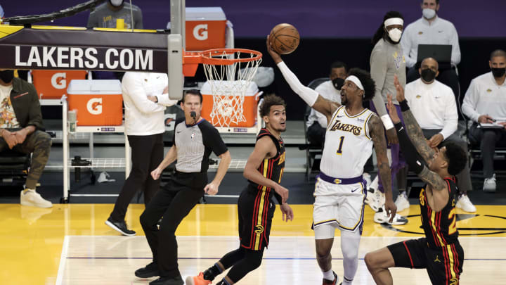 (Photo by Michael Owens/Getty Images) – Los Angeles Lakers