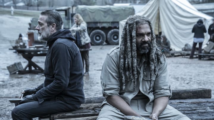 Jeffrey Dean Morgan as Negan, Khary Payton as Ezekiel – The Walking Dead _ Season 11, Episode 21 – Photo Credit: Jace Downs/AMC