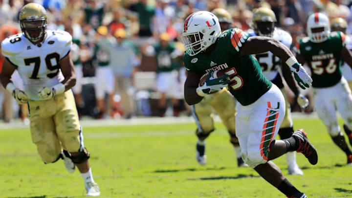 ATLANTA, GA - OCTOBER 01: Shaquille Quarterman #55 of the Miami Hurricanes recovers a fumble for a touchdown during the first half against the Georgia Tech Yellow Jackets at Bobby Dodd Stadium on October 1, 2016 in Atlanta, Georgia. (Photo by Daniel Shirey/Getty Images)