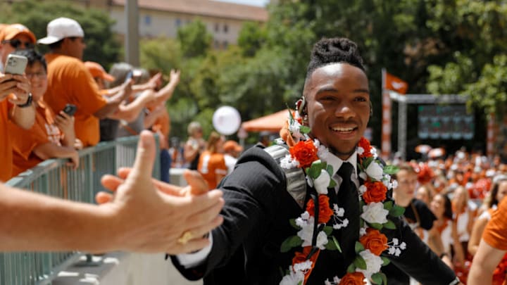 Bijan Robinson, Texas Football (Photo by Tim Warner/Getty Images)