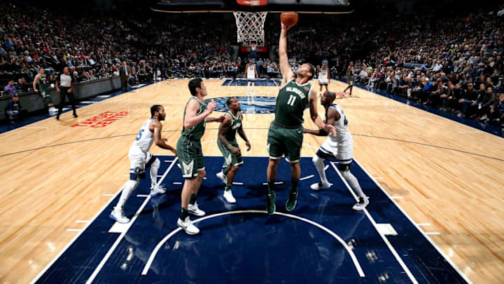 MINNEAPOLIS, MN - OCTOBER 26: Brook Lopez #11 of the Milwaukee Bucks shoots the ball against the Minnesota Timberwolves on October 26, 2018 at Target Center in Minneapolis, Minnesota. NOTE TO USER: User expressly acknowledges and agrees that, by downloading and or using this Photograph, user is consenting to the terms and conditions of the Getty Images License Agreement. Mandatory Copyright Notice: Copyright 2018 NBAE (Photo by David Sherman/NBAE via Getty Images)