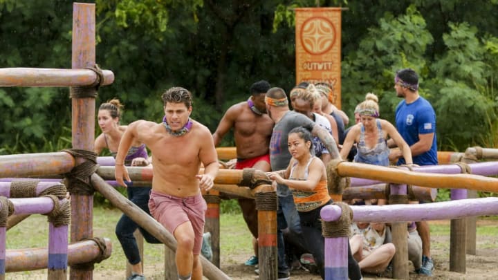 Survivor David vs. Goliath Episode 1 reward challenge 1