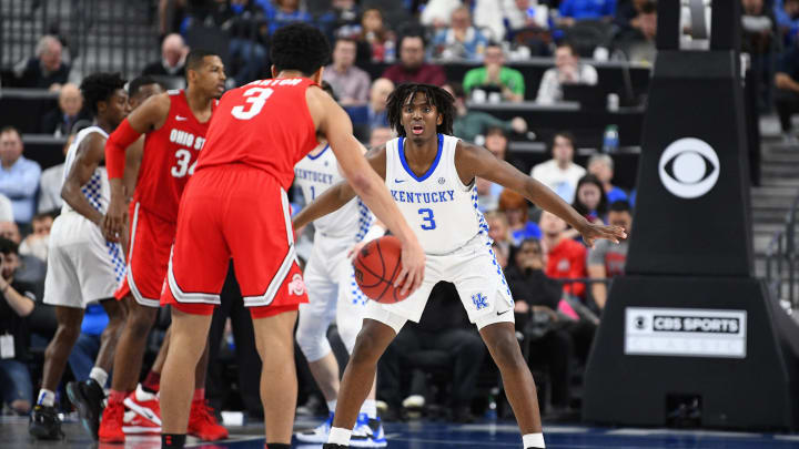 LAS VEGAS, NV – DECEMBER 21: Kentucky Wildcats guard Tyrese Maxey (3) plays defense during the CBS Sports Classic between the Ohio State Buckeyes and the Kentucky Wildcats on December 21, 2019, at the T-Mobile Arena in Las Vegas, NV. (Photo by Brian Rothmuller/Icon Sportswire via Getty Images)