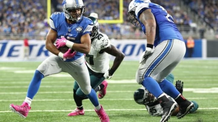 Oct 9, 2016; Detroit, MI, USA; Detroit Lions wide receiver Golden Tate (15) runs the ball during the first half of a game against the Philadelphia Eagles at Ford Field. Mandatory Credit: Mike Carter-USA TODAY Sports