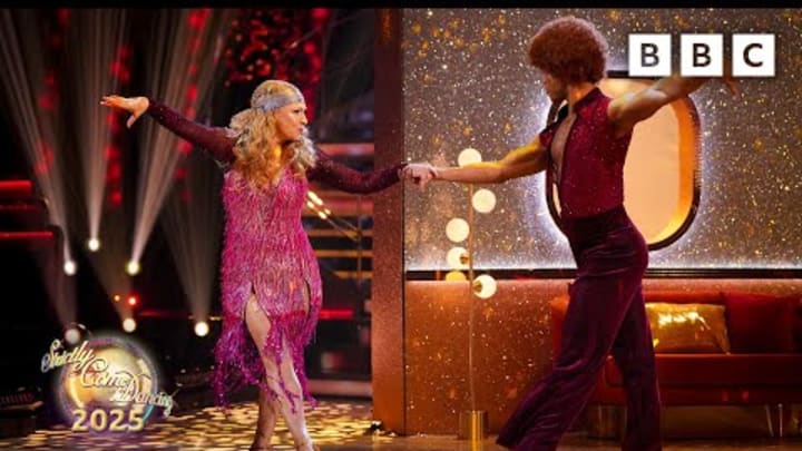 Alex Kingston and Johannes Radebe Cha Cha to Ring My Bell by Anita Ward ✨ BBC Strictly 2025