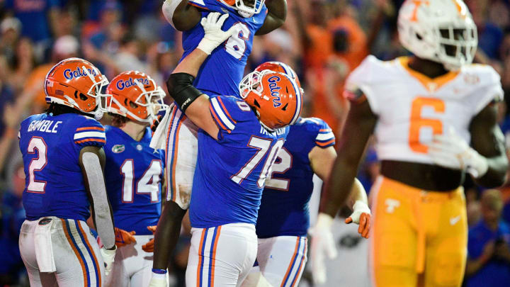 Florida running back Nay’Quan Wright (6) scores a touchdown during a game at Ben Hill Griffin Stadium in Gainesville, Fla. on Saturday, Sept. 25, 2021.Kns Tennessee Florida Football