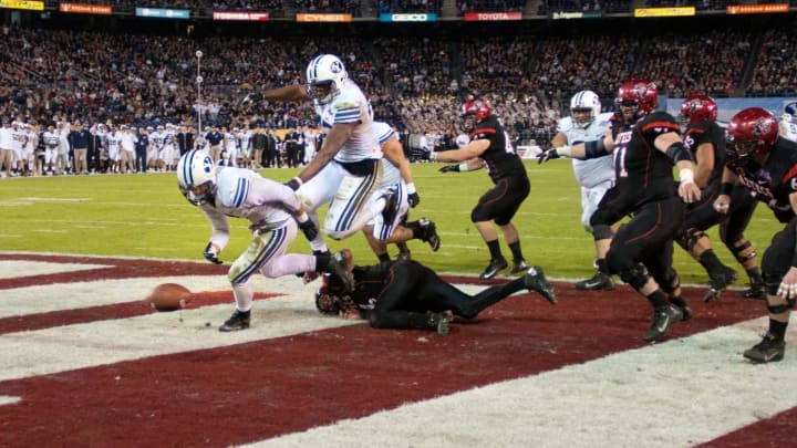 SAN DIEGO, CA – DECEMBER 20: Kyle Van Noy #3 of the BYU Cougars recovers a fumble scoring a touchdown after sacking the qurterback in the second half of the game against the San Diego State Aztecs in the Poinsettia Bowl at Qualcomm Stadium on December 20, 2012 in San Diego, California. (Photo by Kent C. Horner/Getty Images)