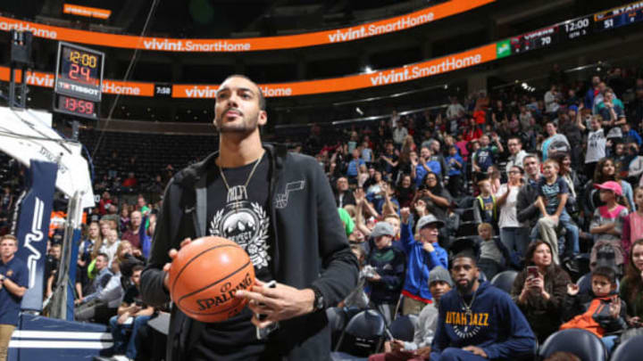 SALT LAKE CITY, UT – NOVEMBER 27: Rudy Gobert #27 of the Utah Jazz looks to throw out a ball to the crowd during halftime at the Salt Lake City Stars game against the Rio Grande Valley Vipers at vivint.SmartHome Arena on November 27, 2017 in Salt Lake City, Utah. NOTE TO USER: User expressly acknowledges and agrees that, by downloading and or using this Photograph, User is consenting to the terms and conditions of the Getty Images License Agreement. Mandatory Copyright Notice: Copyright 2017 NBAE (Photo by Melissa Majchrzak/NBAE via Getty Images) Rudy Gobert