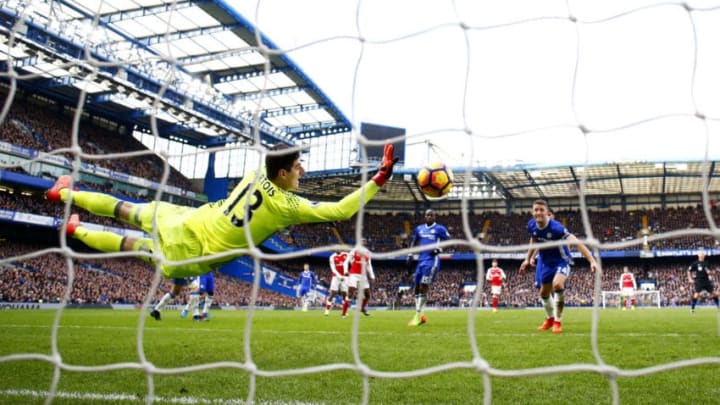 LONDON, ENGLAND - FEBRUARY 04: Thibaut Courtois of Chelsea makes a save during the Premier League match between Chelsea and Arsenal at Stamford Bridge on February 4, 2017 in London, England. (Photo by Clive Rose/Getty Images)