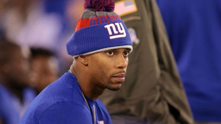Nov 14, 2016; East Rutherford, NJ, USA; New York Giants wide receiver Victor Cruz (80) sits on the bench during the third quarter against the Cincinnati Bengals at MetLife Stadium. Mandatory Credit: Brad Penner-USA TODAY Sports