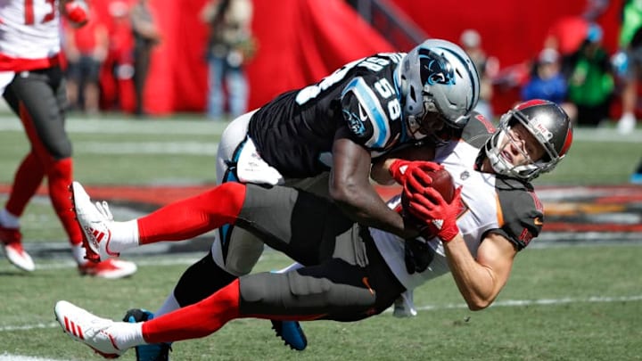 TAMPA, FL - OCTOBER 29: Thomas Davis