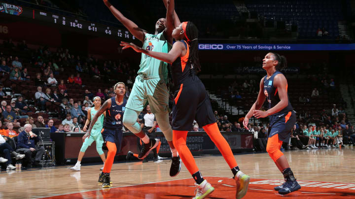 UNCASVILLE, CT – MAY 13: Tina Charles #31 of The New York Liberty shoots the ball against the Connecticut Sun on May 13, 2019 at the Mohegan Sun Arena in Uncasville, Connecticut. NOTE TO USER: User expressly acknowledges and agrees that, by downloading and or using this photograph, User is consenting to the terms and conditions of the Getty Images License Agreement. Mandatory Copyright Notice: Copyright 2019 NBAE (Photo by Ned Dishman/NBAE via Getty Images)