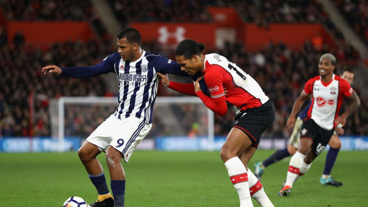 SOUTHAMPTON, ENGLAND – OCTOBER 21: Jose Salomon Rondon of West Bromwich Albion and Virgil van Dijk of Southampton battle for possession during the Premier League match between Southampton and West Bromwich Albion at St Mary’s Stadium on October 21, 2017 in Southampton, England. (Photo by Dan Istitene/Getty Images)