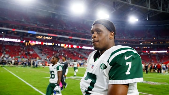 Oct 17, 2016; Glendale, AZ, USA; New York Jets quarterback Geno Smith (7) against the Arizona Cardinals at University of Phoenix Stadium. Mandatory Credit: Mark J. Rebilas-USA TODAY Sports