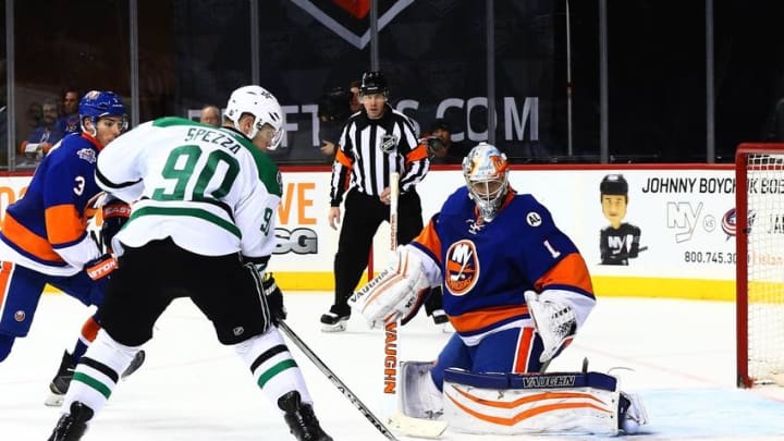 Jan 3, 2016; Brooklyn, NY, USA; Dallas Stars center Jason Spezza (90) scores a third period goal against the New York Islanders at Barclays Center. The Islanders defeated the Stars 6-5. Mandatory Credit: Andy Marlin-USA TODAY Sports