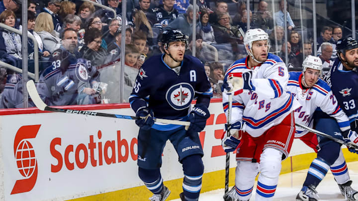 WINNIPEG, MB - DECEMBER 8: Mark Scheifele
