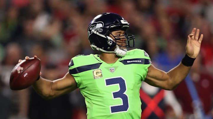 GLENDALE, AZ - NOVEMBER 09: Quarterback Russell Wilson