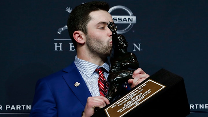 NEW YORK, NY – DECEMBER 09: Baker Mayfield, quarterback of the Oklahoma Sooners, poses for the media after the 2017 Heisman Trophy Presentation at the Marriott Marquis December 9, 2017 in New York City. (Photo by Jeff Zelevansky/Getty Images)