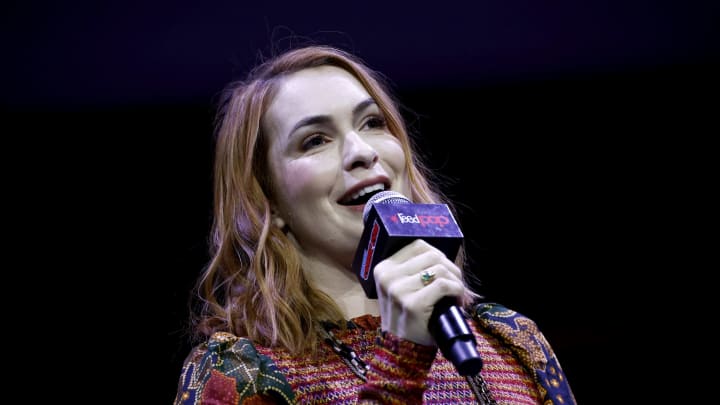NEW YORK, NEW YORK – OCTOBER 07: Felicia Day speaks onstage at ‘Prime Video Presents: The Lord of The Rings: The Rings of Power’ panel during New York Comic Con 2022 on October 07, 2022 in New York City. (Photo by Paul Morigi/Getty Images for ReedPop)