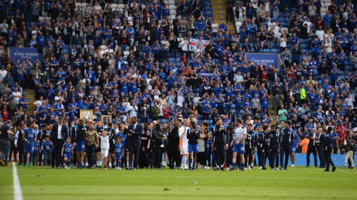 LEICESTER, ENGLAND - MAY 21: Players and staff of Leicester City applaud the fans at the end of the Premier League match between Leicester City and AFC Bournemouth at The King Power Stadium on May 21, 2017 in Leicester, England. (Photo by Tony Marshall/Getty Images )