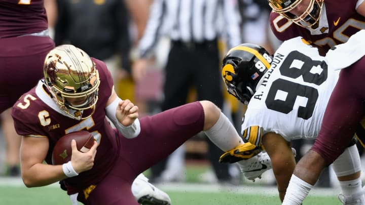 MINNEAPOLIS, MN – OCTOBER 06: Anthony Nelson #98 of the Iowa Hawkeyes sacks Zack Annexstad #5 of the Minnesota Golden Gophers during the first quarter of the game on October 6, 2018 at TCF Bank Stadium in Minneapolis, Minnesota. (Photo by Hannah Foslien/Getty Images)