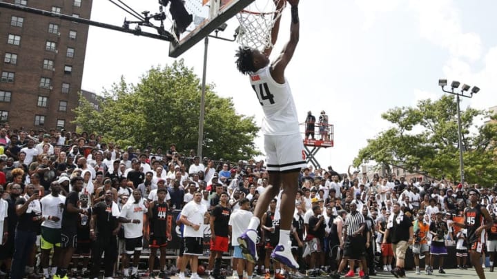 NEW YORK, NEW YORK - AUGUST 18: Jonathan Kuminga #14 of Team Jimma dunks during the SLAM Summer Classic 2019 at Dyckman Park on August 18, 2019 in New York City. (Photo by Michael Reaves/Getty Images)