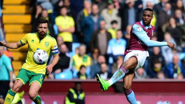 BIRMINGHAM, UNITED KINGDOM - APRIL 01: Jonathan Kodjia of Aston Villa scores his sides first goal during the Sky Bet Championship match between Aston Villa and Norwich City at Villa Park on April 1, 2017 in Birmingham, England. (Photo by Harry Trump/Getty Images)