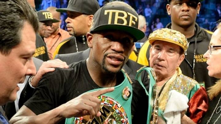 Sep 13, 2014; Las Vegas, NV, USA; Floyd Mayweather in the ring after defeating Marcos Maidana (not pictured) in their WBC & WBA Welterweight and WBC Superwelter Weight title fight at the MGM Grand Garden Arena. Mandatory Credit: Jayne Kamin-Oncea-USA TODAY Sports Sep 13, 2014; Las Vegas, NV, USA; Floyd Mayweather in the ring after defeating Marcos Maidana (not pictured) in their WBC & WBA Welterweight and WBC Superwelter Weight title fight at the MGM Grand Garden Arena. Mandatory Credit: Jayne Kamin-Oncea-USA TODAY Sports